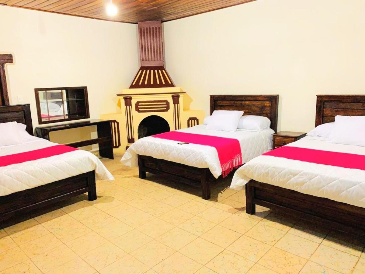 Hotel Casa D'Lina Centro San Cristóbal de Las Casas Dış mekan fotoğraf
